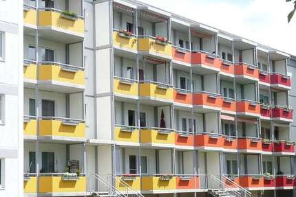 Wohnung Magdeburg Neu Olvenstedt - 1 Zimmer, 37 m&sup2;, 270&euro; | Angebot:26223381