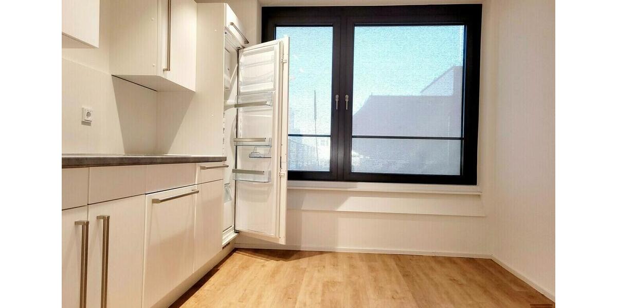 REPRÄSENTATIVE BÜRO- ODER PRAXISFLÄCHE IN FR-LANDWASSER! zimmer