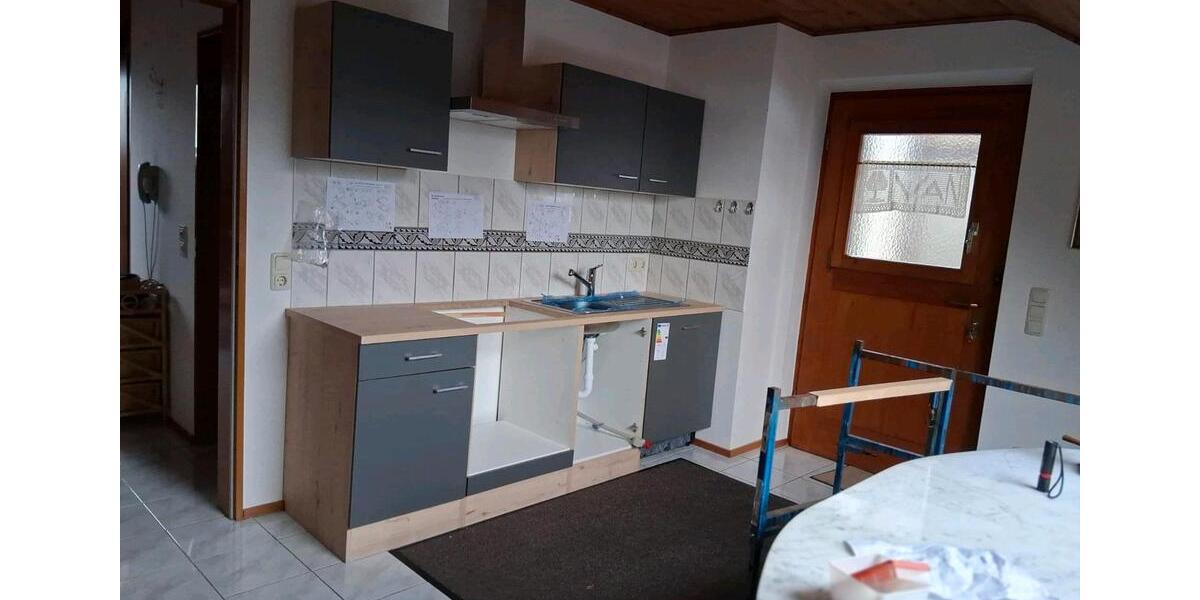 Dachgeschoßwohnung Leutershausen - 2.5 Zimmer, 70 m&sup2;, 750&euro; | Angebot:24771837