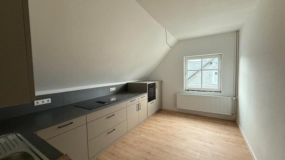 Dachgeschoßwohnung Schmallenberg - 3 Zimmer, 81 m&sup2;, 720&euro; | Angebot:26354375