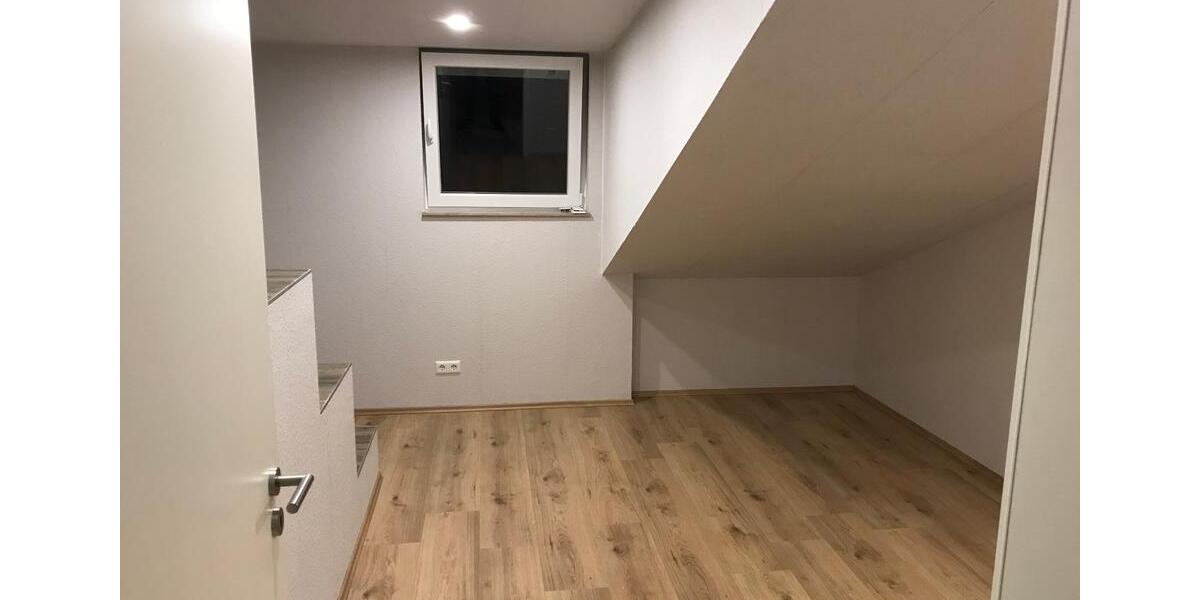 2 Zimmer Dachgeschoßwohnung 2 zimmer