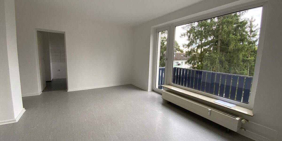 Helle 3-Zimmer Wohnung mit Balkon zu vermieten 3 zimmer