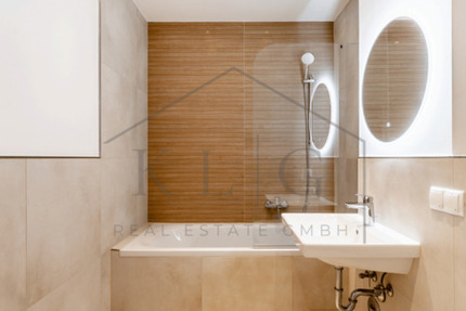 Kernsanierte 2-Zimmer-Wohnung mit neuer Einbauküche und Tiefgarag 2 zimmer