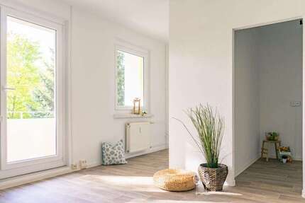 Wohnung zum Mieten in Chemnitz 237 € 35.72 m² 1 zimmer