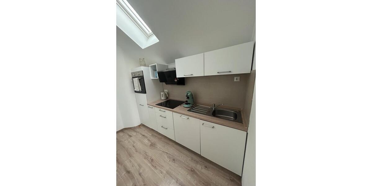 Dachgeschoßwohnung Eggenfelden - 2.5 Zimmer, 49 m&sup2;, 590&euro; | Angebot:26040553