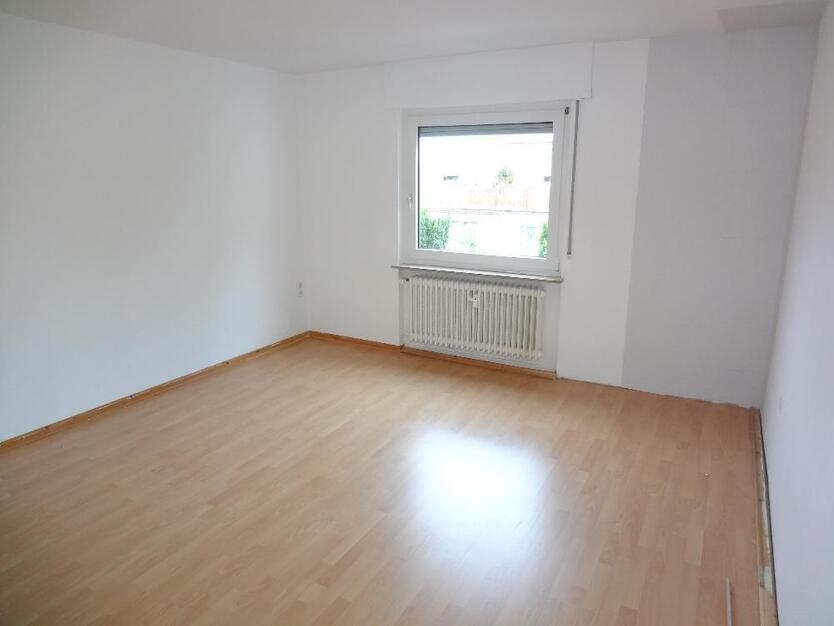 3 ZKBB* tgl. Wannenbad* max. 1-3 Pers.Süd-West-Balkon* Markise* tgl.-Wannenbad* Sat* Pfungstadt