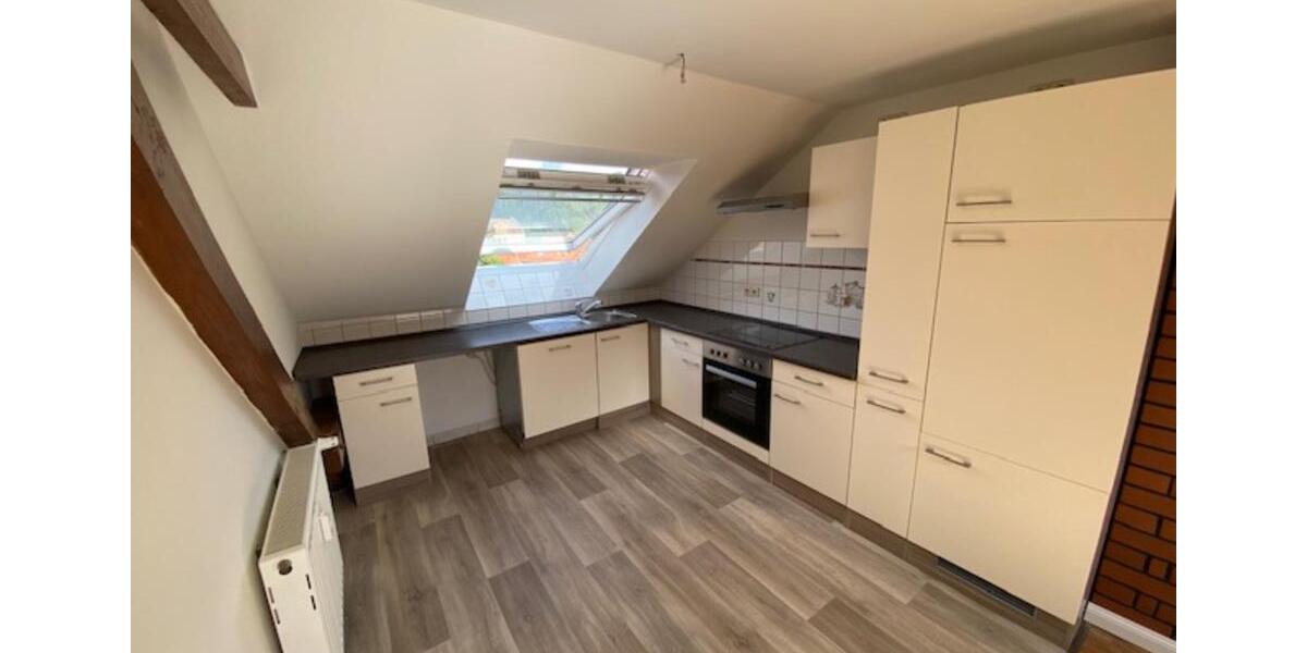 Dachgeschoßwohnung Meißen - 3 Zimmer, 75 m&sup2;, 560&euro; | Angebot:25359833