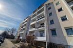 **FAMILIEN WILLKOMMEN**4-Zimmer-Wohnung Balkon 1.Etage Bad mit Wanne ab sofort
