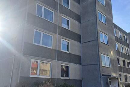 Wohnung Neumünster Gadeland - 4 Zimmer, 94 m&sup2;, 800&euro; | Angebot:25796591