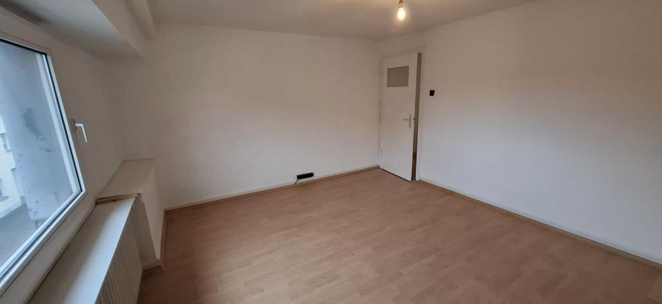 Etagenwohnung Köln Kalk - 3 Zimmer, 78 m&sup2;, 1.250&euro; | Angebot:26621365