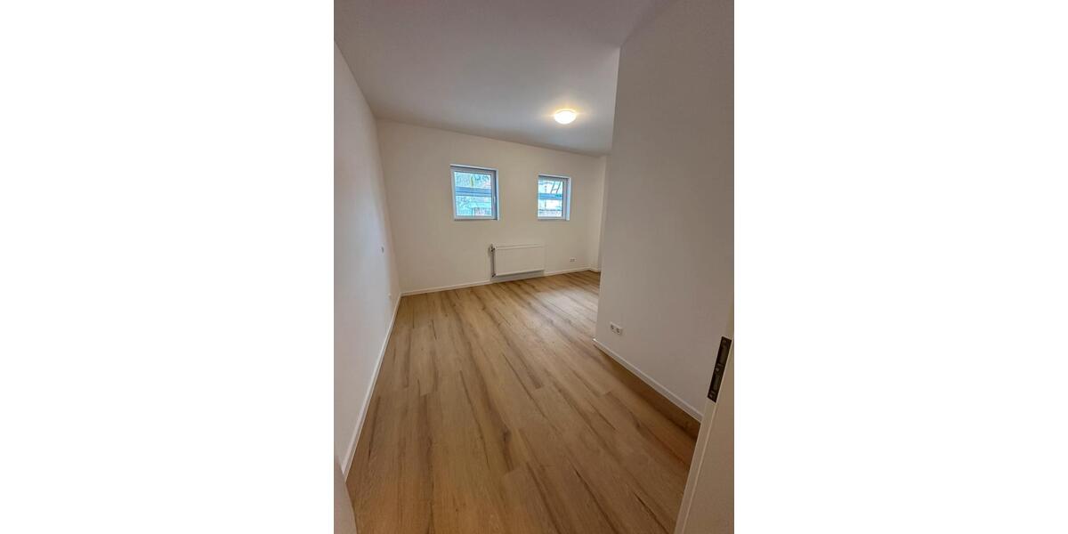 Erdgeschoßwohnung Kaiserslautern - 2 Zimmer, 75 m&sup2;, 1.012&euro; | Angebot:26174845