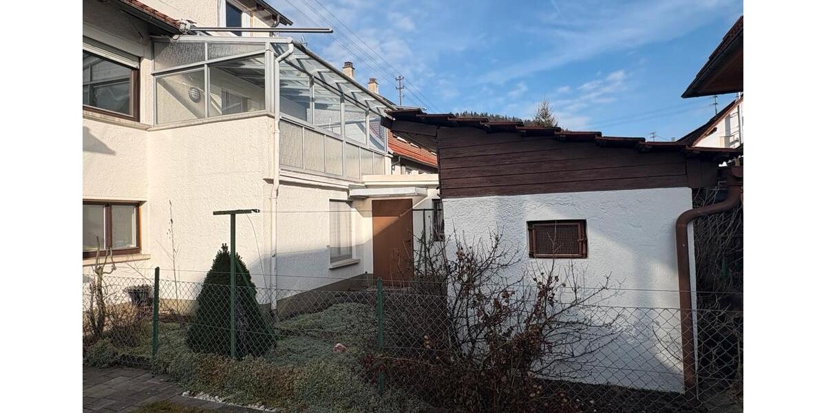 Doppelhaushälfte Burladingen - 4 Zimmer, 110 m&sup2;, 950&euro; | Angebot:26041523