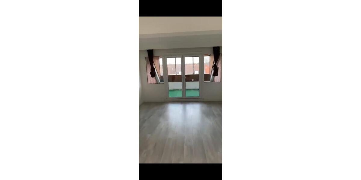 Dachgeschoßwohnung Emden - 3 Zimmer, 75 m&sup2;, 750&euro; | Angebot:26619808