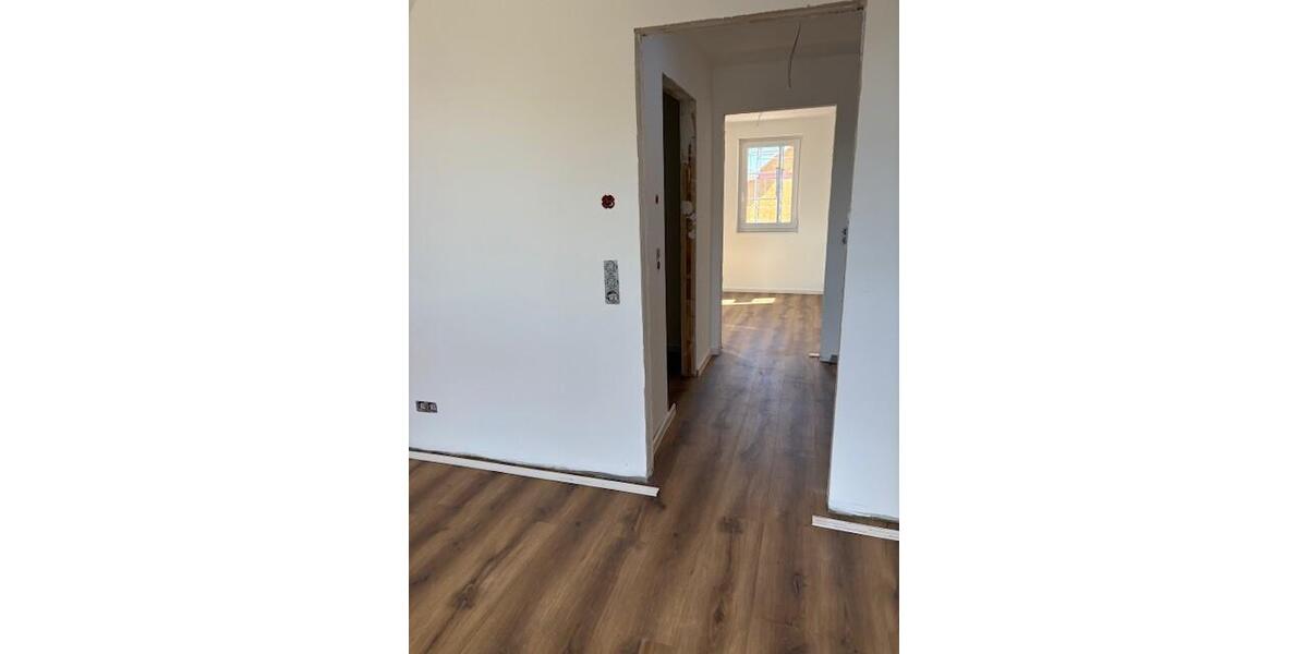Reihenhaus Edewecht - 6 Zimmer, 121 m&sup2;, 1.695&euro; | Angebot:26336570