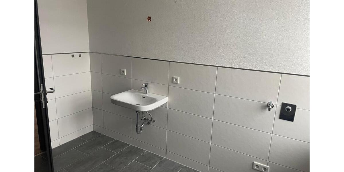 Komplettsanierung 2022 mit Fussbodenheizung. 2-Zi.-Wohnung in Son 2 zimmer