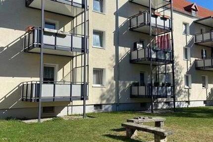 Traumhafte 3 Zimmerwohnung mit Balkon und Garten! 3 zimmer