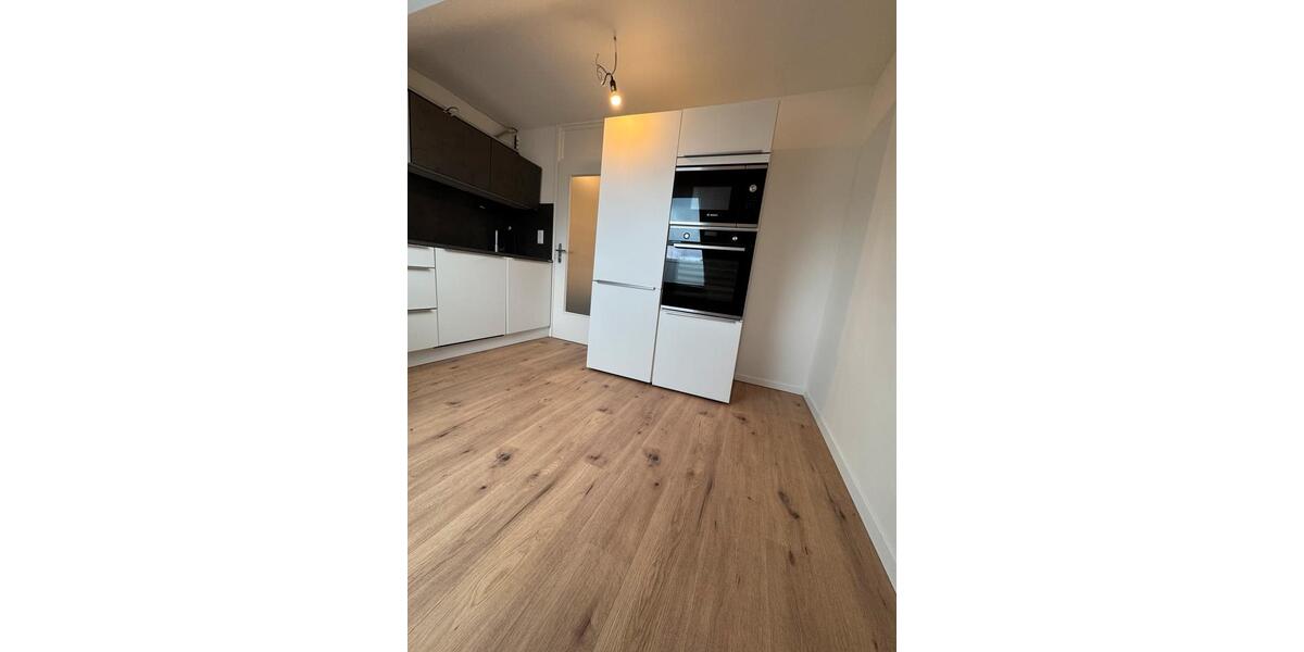 Dachgeschoßwohnung Nürnberg Altenfurt - 3 Zimmer, 75 m&sup2;, 1.200&euro; | Angebot:26049421