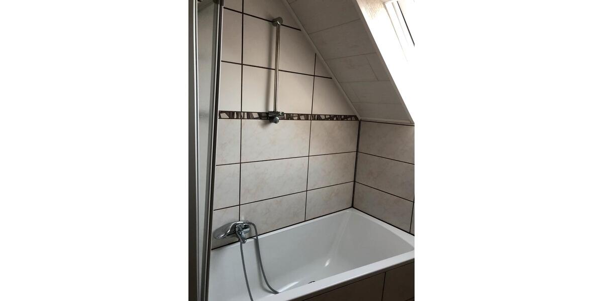 Dachgeschoßwohnung Uffenheim - 3 Zimmer, 120 m&sup2;, 950&euro; | Angebot:26553411