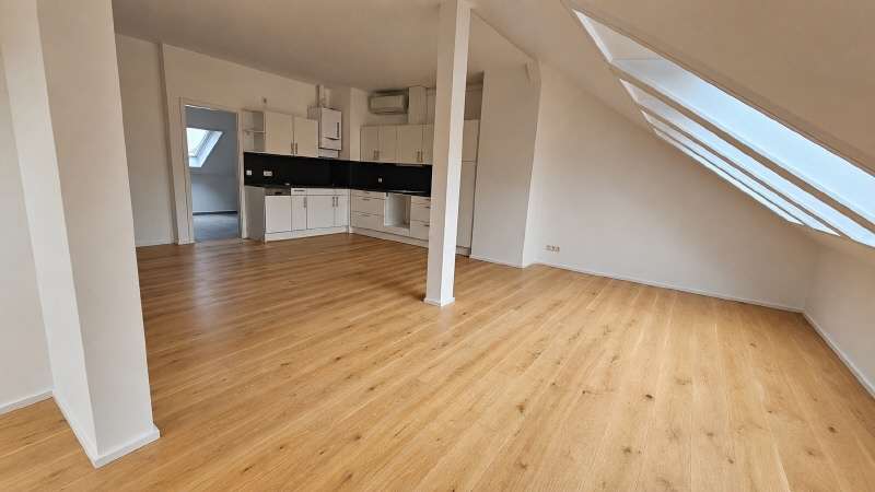 Etagenwohnung Crimmitschau - 2 Zimmer, 55 m&sup2;, 413&euro; | Angebot:27286918