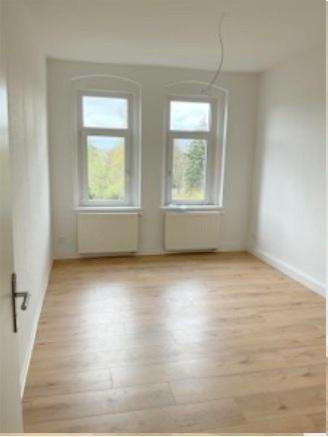 Wohnung zum Mieten in Hartha 404 € 72.7 m² 3.5 zimmer