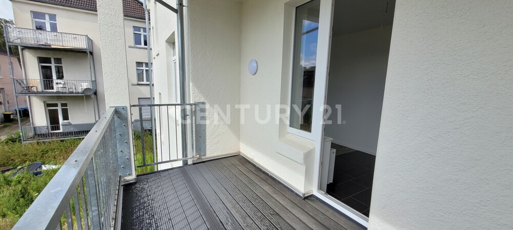 Sanierte Altbauwohnung mit Südwest Balkon im 1. Obergeschoss - Erdgeschoßwohnung Dortmund Mengede | Angebot:23354914