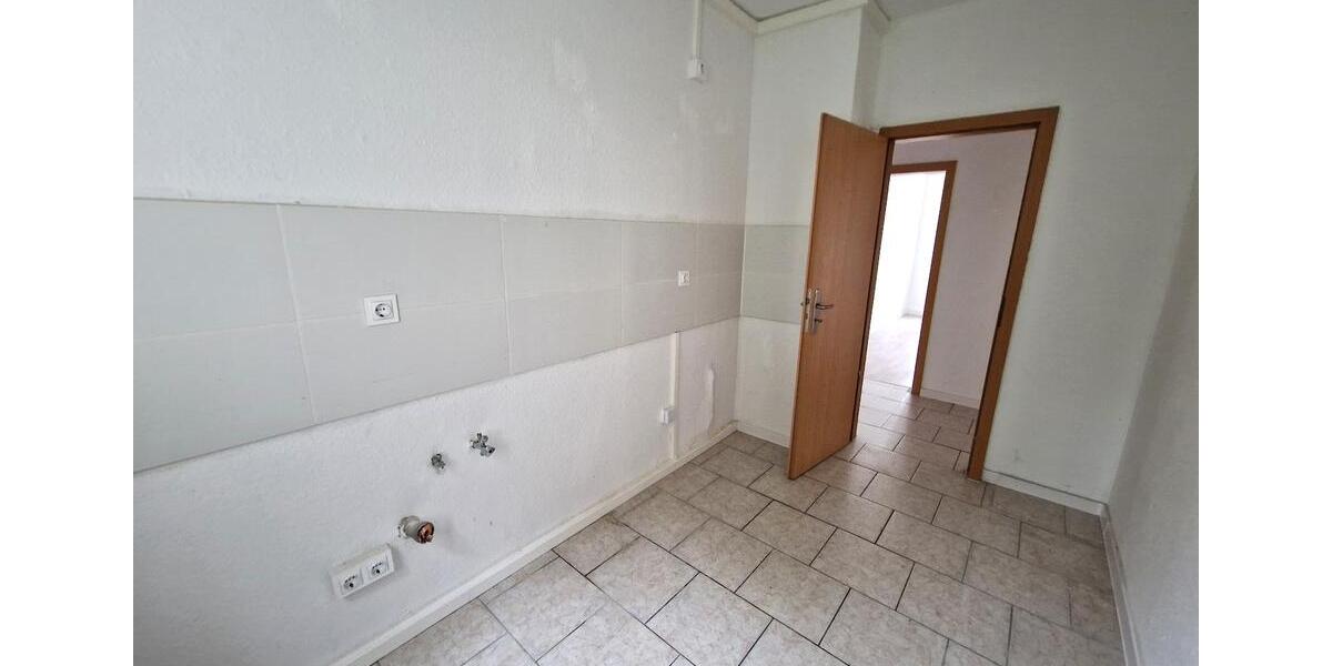 ***2 NKM frei zum Einzug geschenkt*** 4-Zimmer-Wohnung im 2. Obergeschoss zu vermieten 4 zimmer