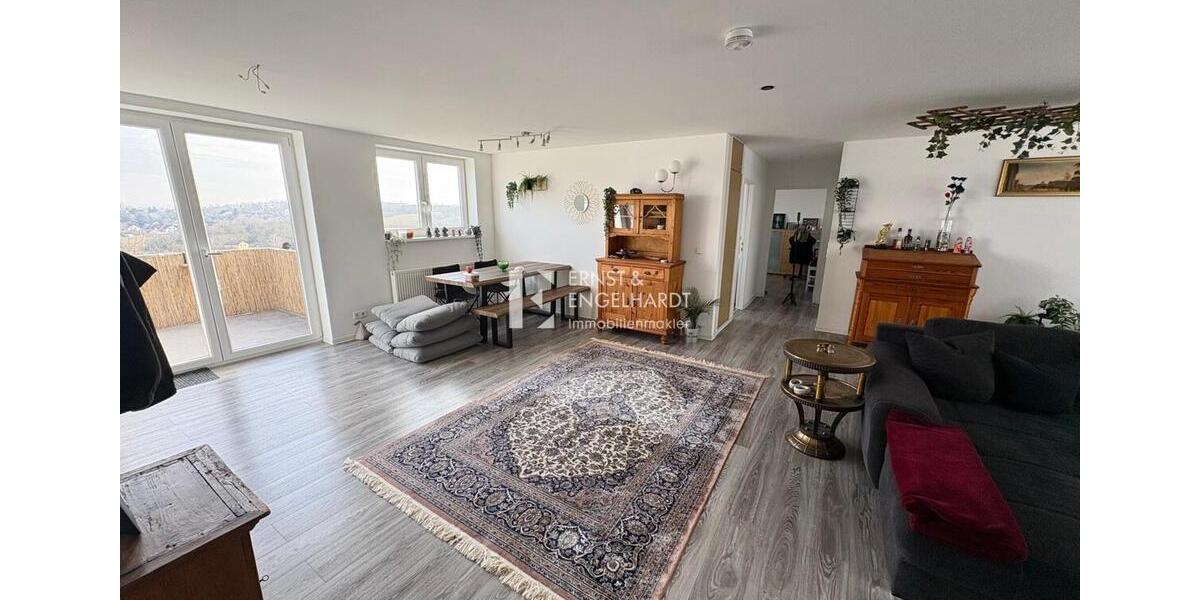 Dachgeschoßwohnung Kitzingen - 3.5 Zimmer, 110 m&sup2;, 1.100&euro; | Angebot:25540030