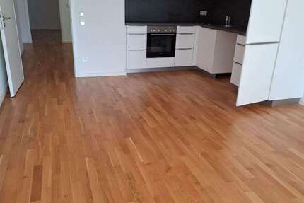 Wohnung Tübingen Südstadt - 2 Zimmer, 73 m&sup2;, 1.200&euro; | Angebot:26991762
