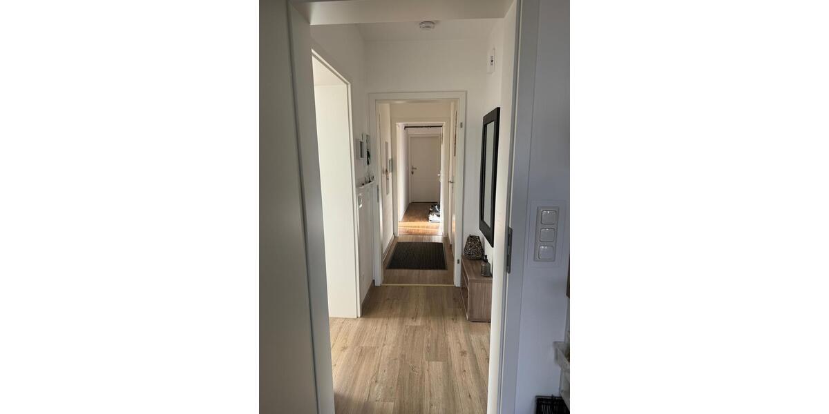 Dachgeschoßwohnung Bad Arolsen - 5 Zimmer, 105 m&sup2;, 870&euro; | Angebot:25947893