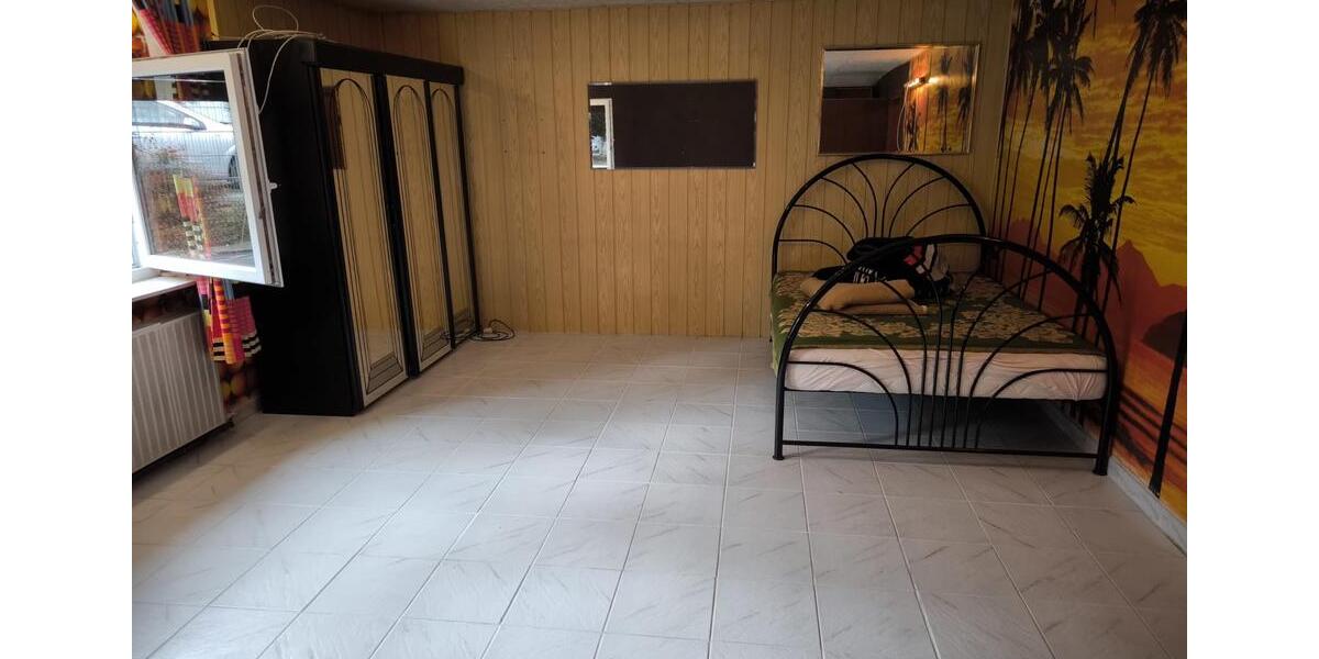 Bungalow Frankfurt am Main Fechenheim - 5 Zimmer, 202 m&sup2;, 1.850&euro; | Angebot:24458476