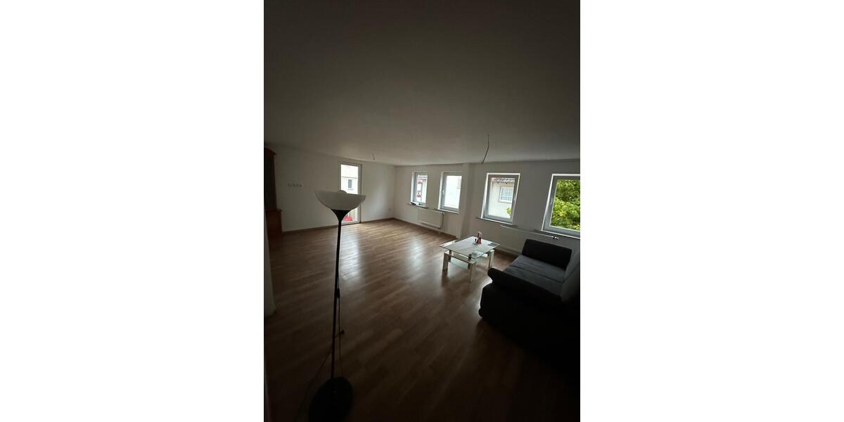 Etagenwohnung Albstadt - 4 Zimmer, 100 m&sup2;, 850&euro; | Angebot:24508272