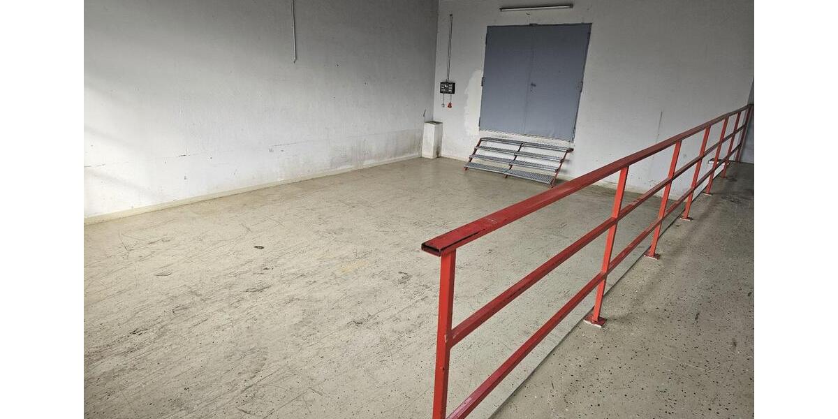 Lagerhalle mit Büro in Geislingen-Binsdorf zu vermieten ab sofort zimmer