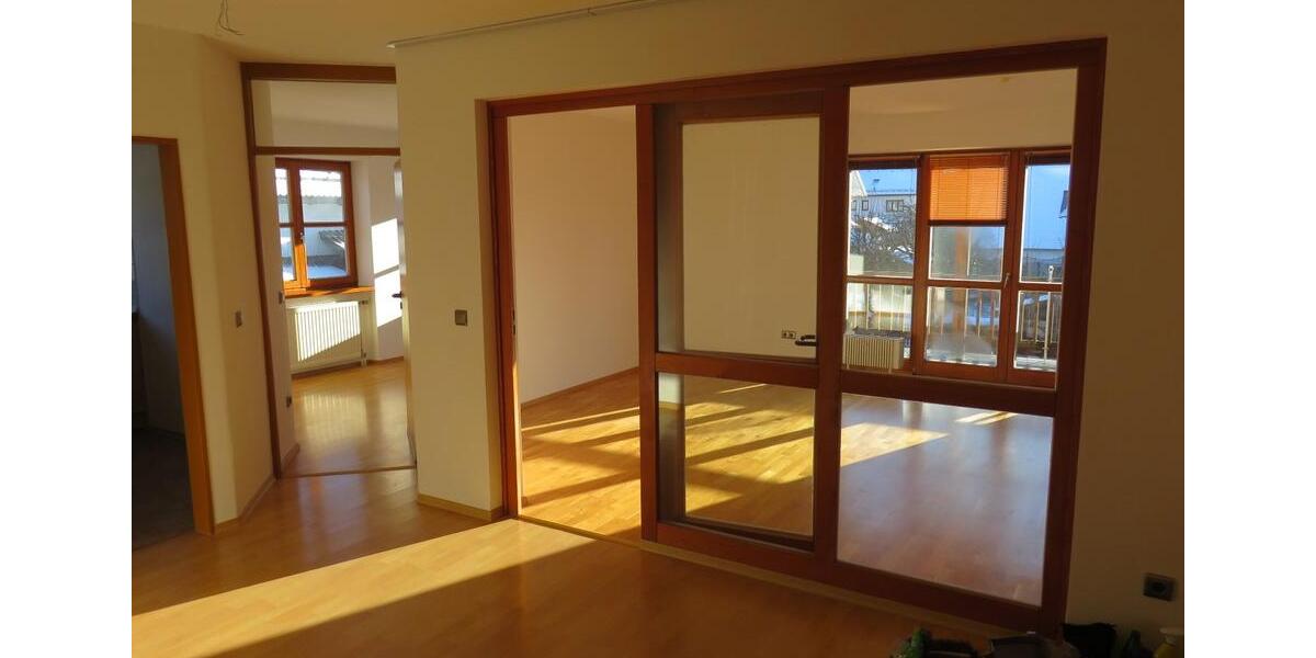 Lichtdurchflutete 3-Zimmerwohnung zu vermieten 3 zimmer