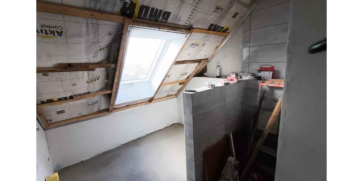 Dachgeschoßwohnung Osloß - 4 Zimmer, 72 m&sup2;, 750&euro; | Angebot:25943340