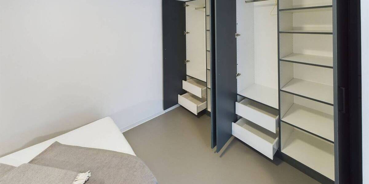 Zentrale + möblierte Wohnung mit Balkon mitten in Oldenburg ab Januar | Marilyn Oldenburg | Suite 1 zimmer