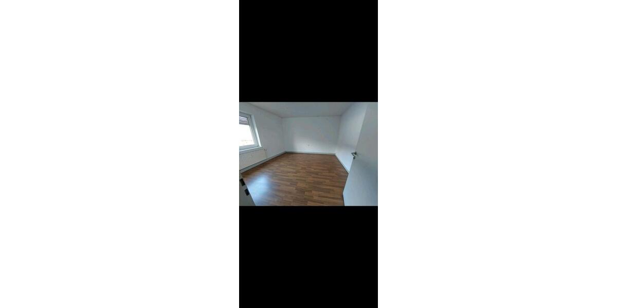 Etagenwohnung Plößberg - 3 Zimmer, 85 m&sup2;, 550&euro; | Angebot:26049386