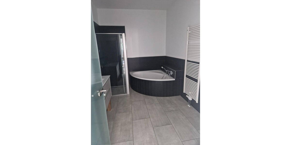 Terrassenwohnung 79639 Grenzach Wyhlen Wyhlen - 4 Zimmer, 155 m&sup2;, 1.950&euro; | Angebot:26330471