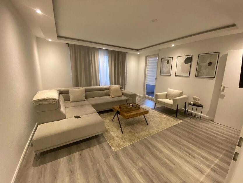 Kernsanierte 3 Zimmerwohnung zimmer