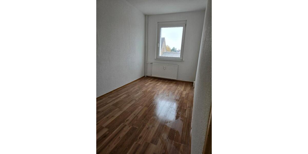 Etagenwohnung Artern - 3 Zimmer, 58 m&sup2;, 596&euro; | Angebot:23538138