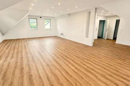 Wohnung Bückeburg / Bergdorf Bergdorf - 3.5 Zimmer, 140 m&sup2;, 950&euro; | Angebot:27278644