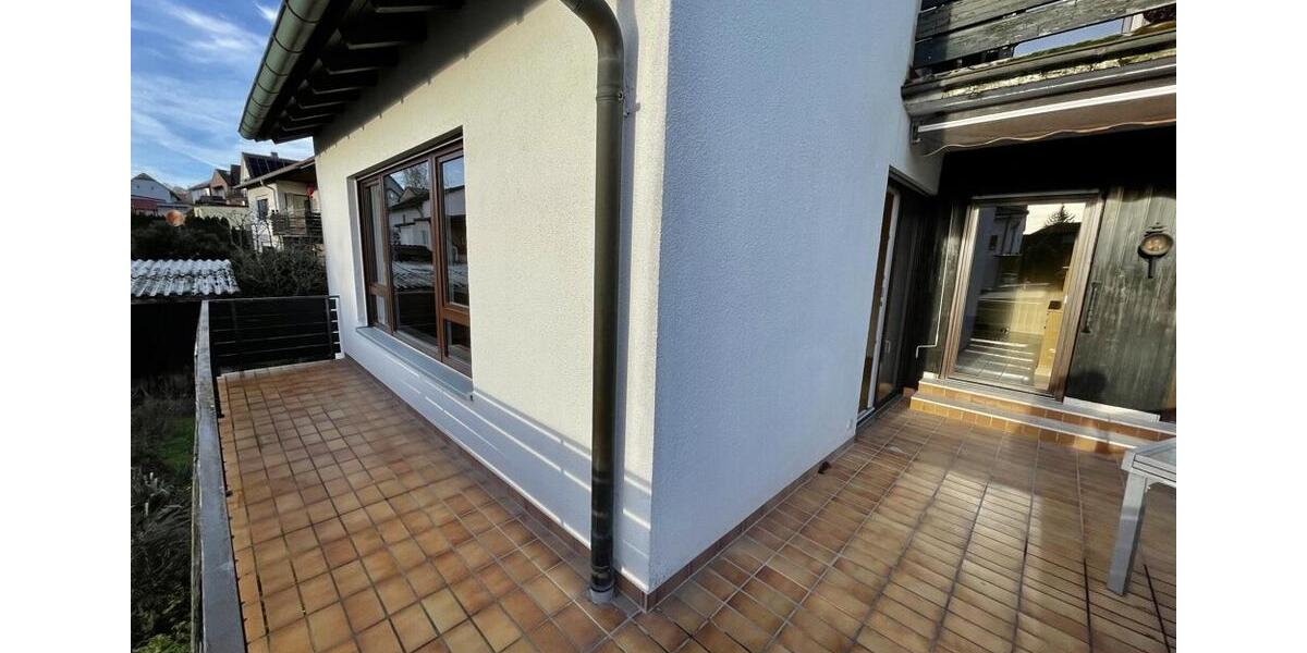 Erdgeschoßwohnung Rimpar - 3 Zimmer, 129 m&sup2;, 1.100&euro; | Angebot:24996385