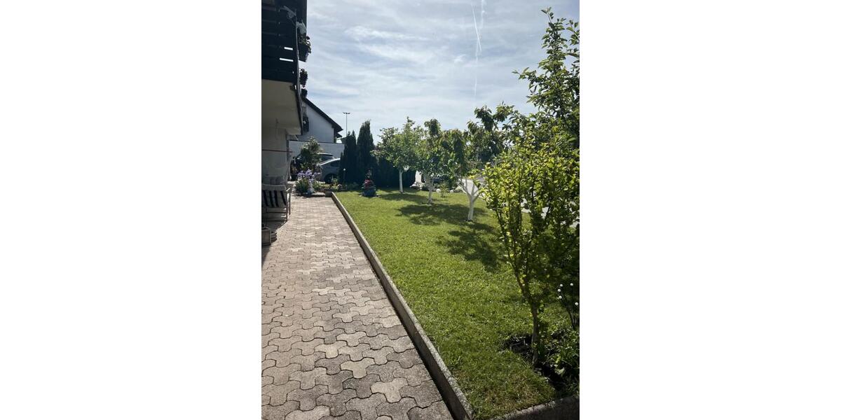 Erdgeschoßwohnung Rottenburg am Neckar - 3 Zimmer, 86 m&sup2;, 1.300&euro; | Angebot:26701929