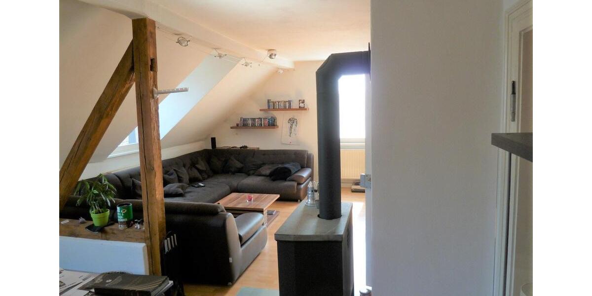 Dachgeschoßwohnung Amberg - 3 Zimmer, 100 m&sup2;, 900&euro; | Angebot:26489913