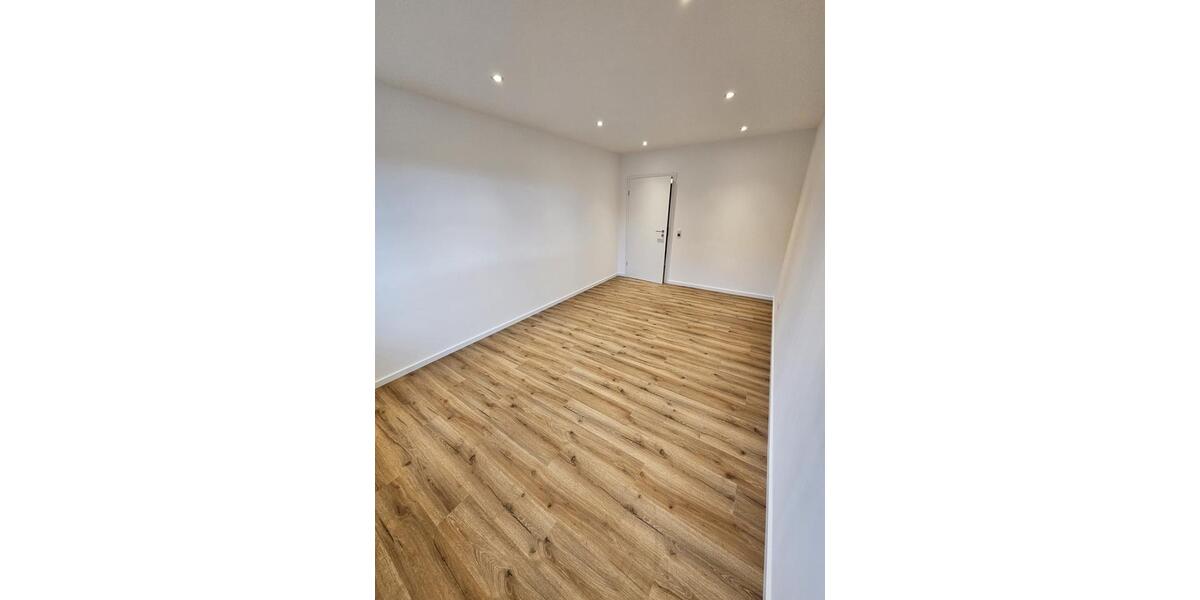 Erdgeschoßwohnung Kümmersbruck - 3 Zimmer, 100 m&sup2;, 820&euro; | Angebot:25173840