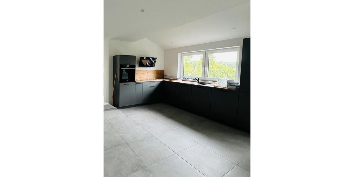 Helle Dachgeschosswohnung in ruhiger Lage - Hagen Neustadt aRbge. 4 zimmer