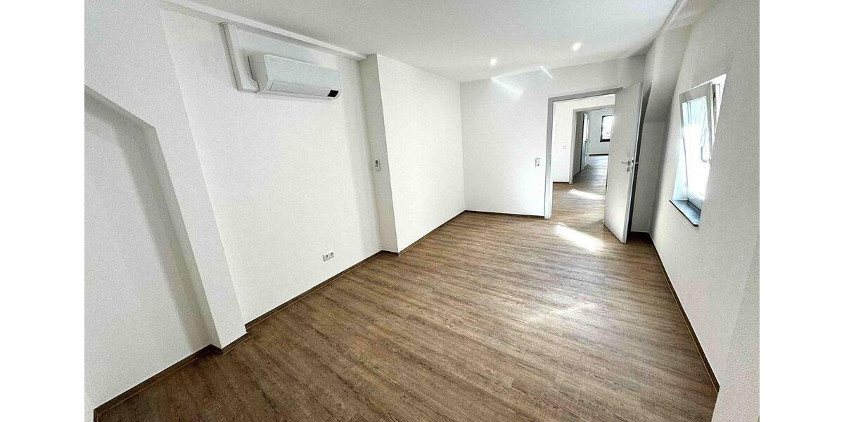 Dachgeschoßwohnung Köthen (Anhalt) - 2 Zimmer, 87 m&sup2;, 650&euro; | Angebot:24660036