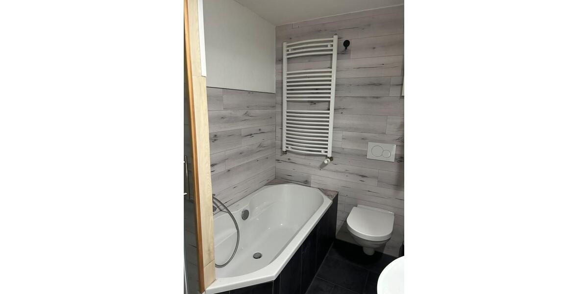 Etagenwohnung Blumberg - 4 Zimmer, 110 m&sup2;, 1.200&euro; | Angebot:26503218