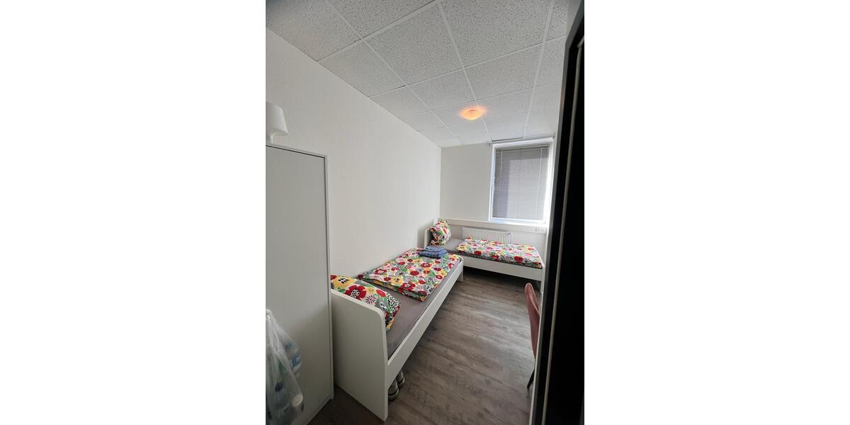 Wohnen auf Zeit Hamburg Stellingen - 30 Zimmer, 12 m&sup2;, 55&euro; | Angebot:18832842