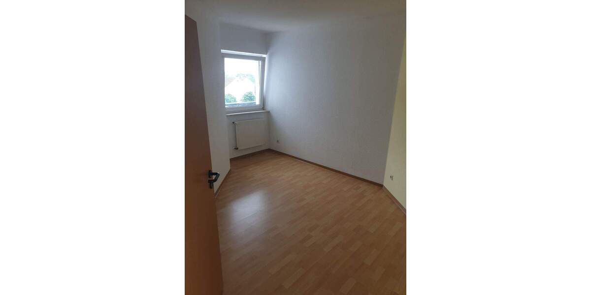 Etagenwohnung Weißenthurm - 4 Zimmer, 98 m&sup2;, 830&euro; | Angebot:25680270