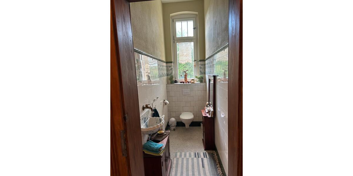 Etagenwohnung Köthen (Anhalt) - 6 Zimmer, 200 m&sup2;, 950&euro; | Angebot:26671069